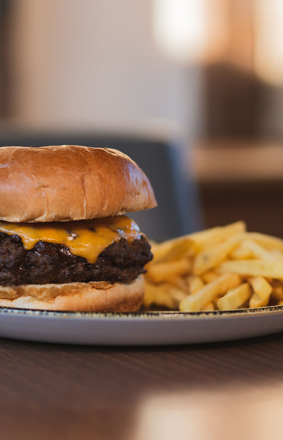 Essendon Country Club Cheese Burger and Chips